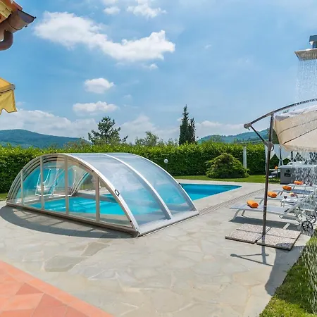 Al Solatio 2&4 Villa *